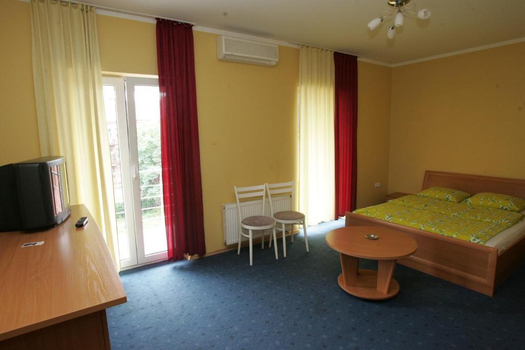 Marijos Karpenko Apartaments Каунас Стая снимка